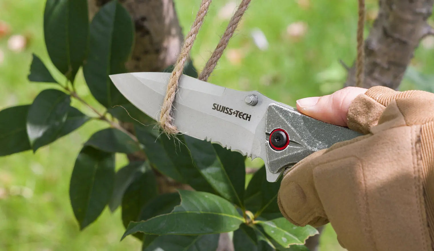 Swiss+Tech Aluminum Serrated Folding Knife ST014005 Tech House Singapore